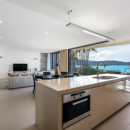 Mirage Whitsundays Aparthotel Airlie Beach Exterior photo